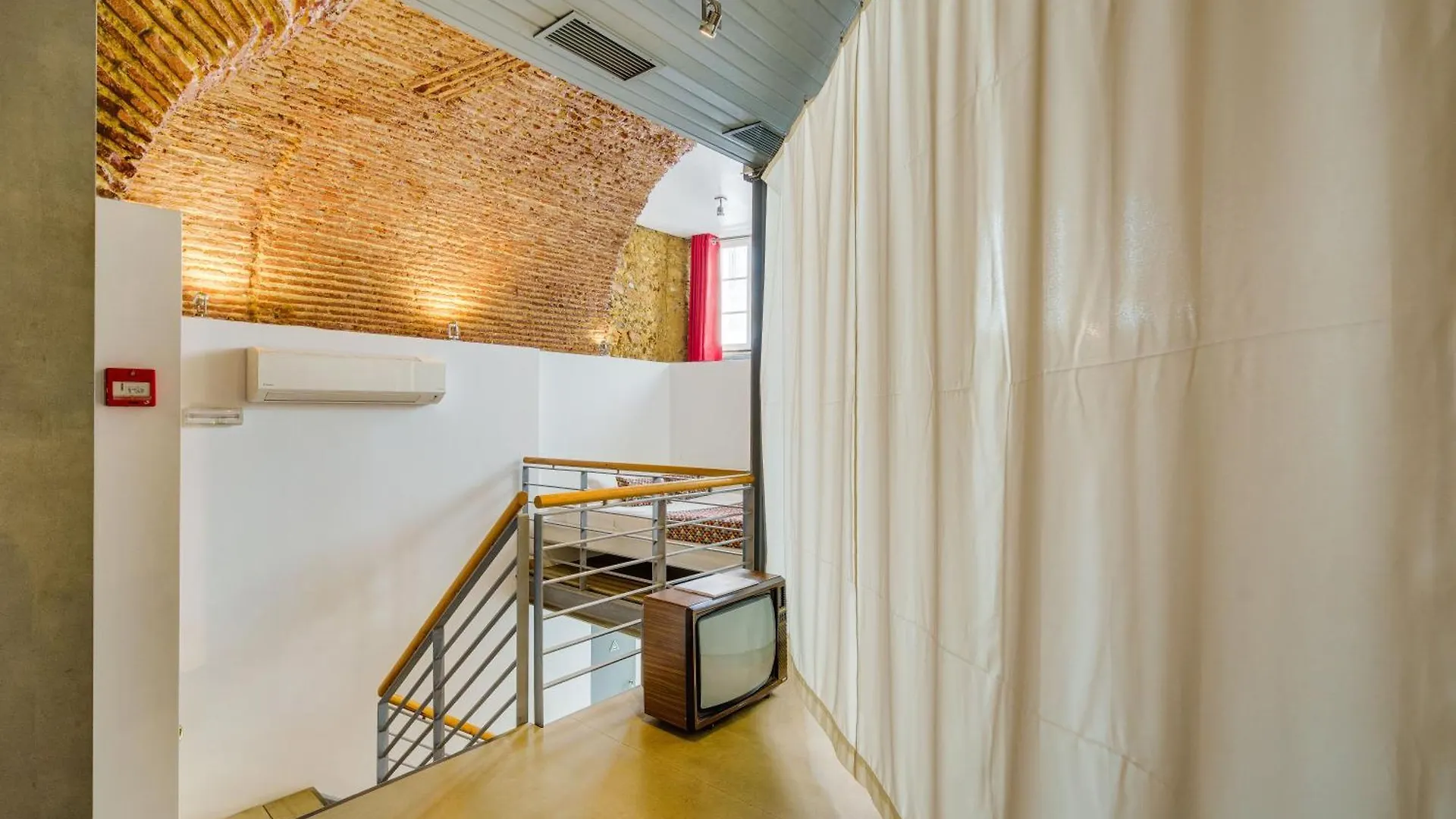 Historical Loft Apartment Lisbon